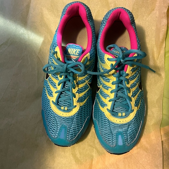 Women’s Air Max Torch 4 Running Shoe - Picture 2 of 7